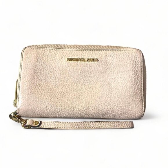 Michael Kors Handbags - Michael Kors Jet Set Travel Large Flat Phone Wristlet Leather Powder Blush